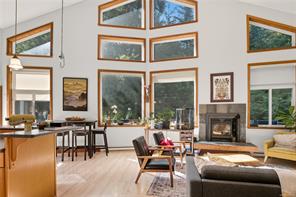 $1,149,000 - 978 Peninsula Rd<br>Ucluelet, British Columbia, V0R 3A0