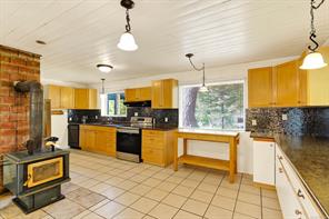 $1,399,000 - 8000 Beaver Creek Rd<br>Port Alberni, British Columbia, V9Y 8N2