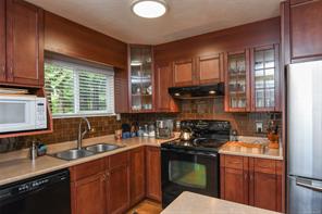 100 Baynes Dr — listing photo 28 of 51