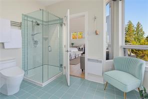5-4771 Cordova Bay Rd — listing photo 32 of 41