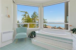 5-4771 Cordova Bay Rd — listing photo 34 of 41