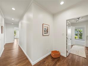 1-4771 Cordova Bay Rd — listing photo 21 of 40