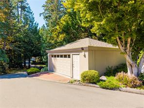 1-4771 Cordova Bay Rd — listing photo 36 of 40