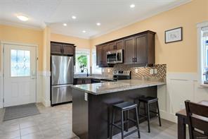 1098 Fitzgerald Rd — listing photo 22 of 58