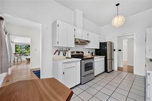 243 Maliview Dr — listing photo 15 of 45