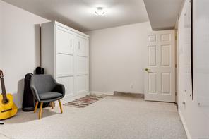 1520 Loat St — listing photo 30 of 43
