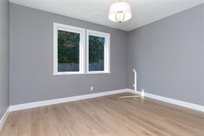 289 Seafield Rd — listing photo 14 of 39