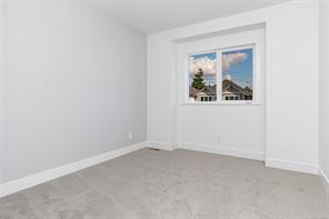 289 Seafield Rd — listing photo 18 of 39