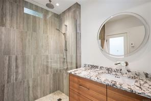 931 Lakeview Ave — listing photo 15 of 70