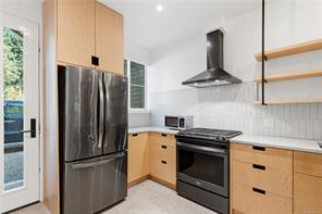 6-590 Marine Dr — listing photo 14 of 33