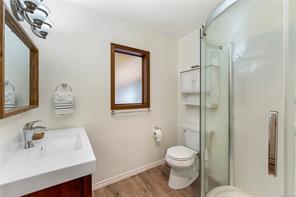 6101 Castlerock Rd — listing photo 18 of 74