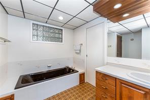 6101 Castlerock Rd — listing photo 26 of 74