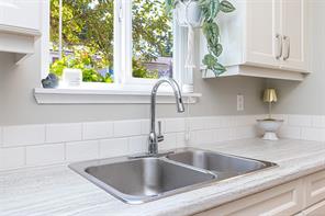11-7675 East Saanich Rd — listing photo 23 of 35