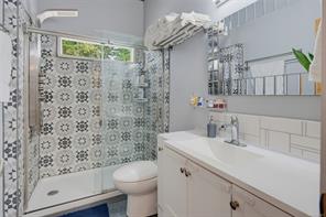 5248 Parker Ave — listing photo 34 of 70