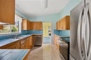 3054 Stephen Rd — listing photo 16 of 55