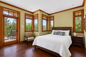 2311 Sylvester Rd — listing photo 22 of 80