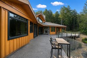 2311 Sylvester Rd — listing photo 29 of 80