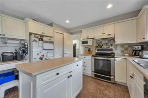 2170 Wren Pl — listing photo 18 of 59