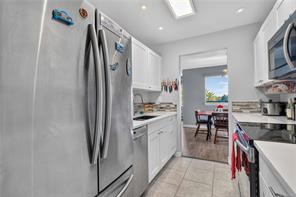 405-103 Gorge Rd — listing photo 15 of 49