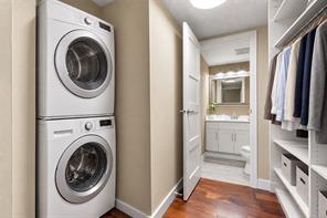 104-1024 Fairfield Rd — listing photo 18 of 19