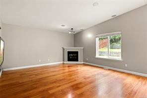 2717 Kendal Ave — listing photo 29 of 34