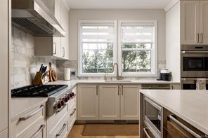 1048 Pentrelew Pl — listing photo 15 of 52