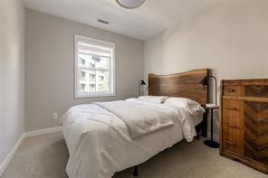 1048 Pentrelew Pl — listing photo 31 of 52