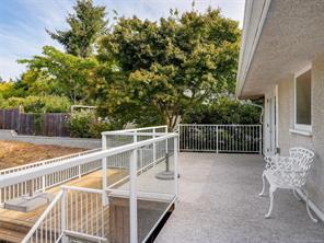 3896 Hobbs St — listing photo 23 of 32