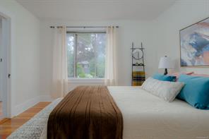 350 Vincent Ave — listing photo 22 of 37