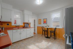 350 Vincent Ave — listing photo 24 of 37