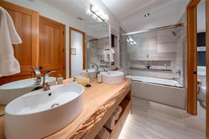 3875 Discovery Dr — listing photo 27 of 80