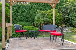 421 Walker Ave — listing photo 14 of 80