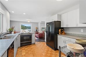 5025 Genoa Bay Rd — listing photo 15 of 42