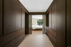 3055 Beach Dr — listing photo 37 of 77