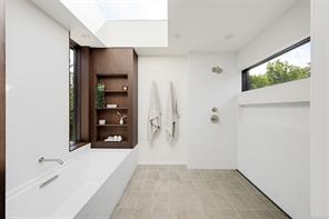 3055 Beach Dr — listing photo 40 of 77