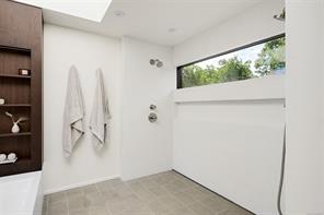 3055 Beach Dr — listing photo 41 of 77