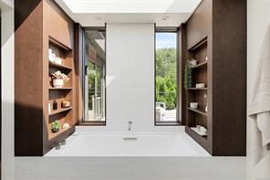 3055 Beach Dr — listing photo 43 of 77