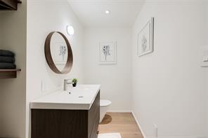 3055 Beach Dr — listing photo 50 of 77