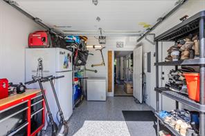 1133 Pullman Close — listing photo 26 of 38