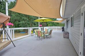 1348 Oakwood Pl — listing photo 24 of 54