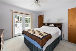 1348 Oakwood Pl — listing photo 27 of 54