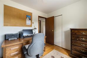 1348 Oakwood Pl — listing photo 34 of 54