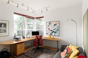 430 Luxton Ave — listing photo 25 of 63