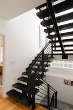 430 Luxton Ave — listing photo 26 of 63