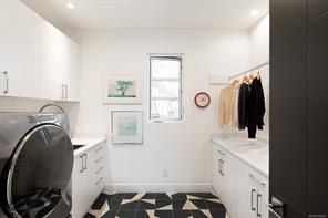 430 Luxton Ave — listing photo 40 of 63