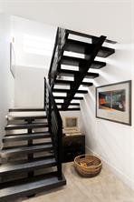 430 Luxton Ave — listing photo 45 of 63