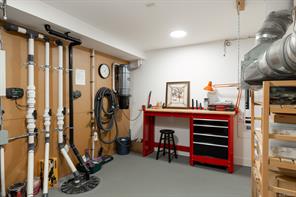 430 Luxton Ave — listing photo 48 of 63