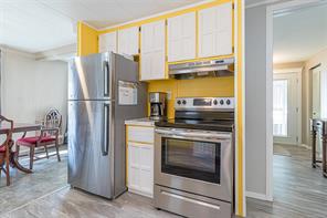 134-6325 Metral Dr — listing photo 19 of 42