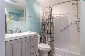 134-6325 Metral Dr — listing photo 28 of 42