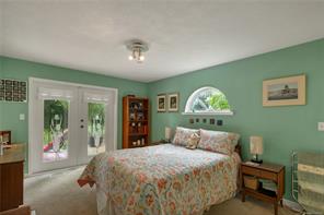 8930 McLarey Ave — listing photo 22 of 40